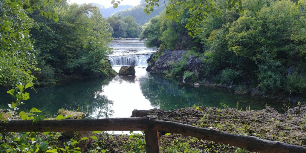 Kostelski Buk en el río Una, Bosnia y Herzegovina